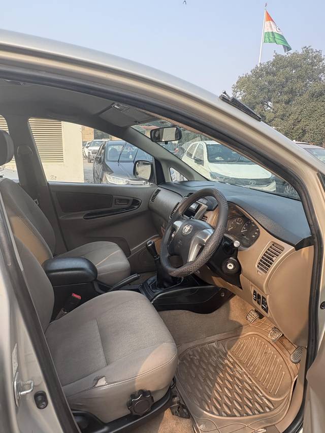 https://images10.gaadi.com/usedcar_image/4343554/original/ffb55c8c1d1f1a48c3ea11ba4f881339.jpeg?imwidth=6402