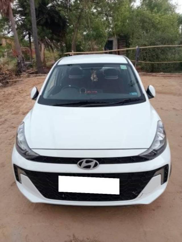 https://images10.gaadi.com/usedcar_image/4343647/original/processed_78dc7c8c-bfd3-4165-8aa9-7d6039c9ed07.jpg?imwidth=6400