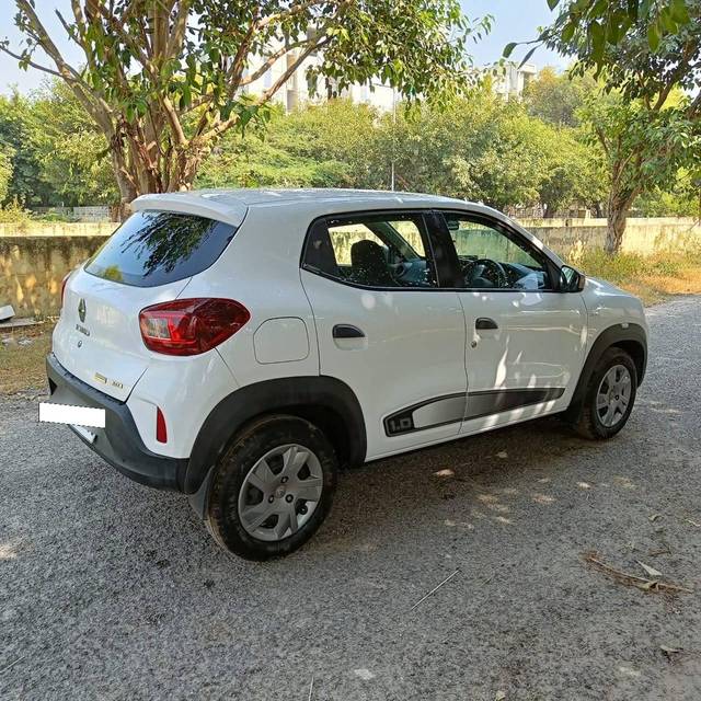 https://images10.gaadi.com/usedcar_image/4343693/original/processed_b20414f45b6026b161ac356b47a00607.jpg?imwidth=6401