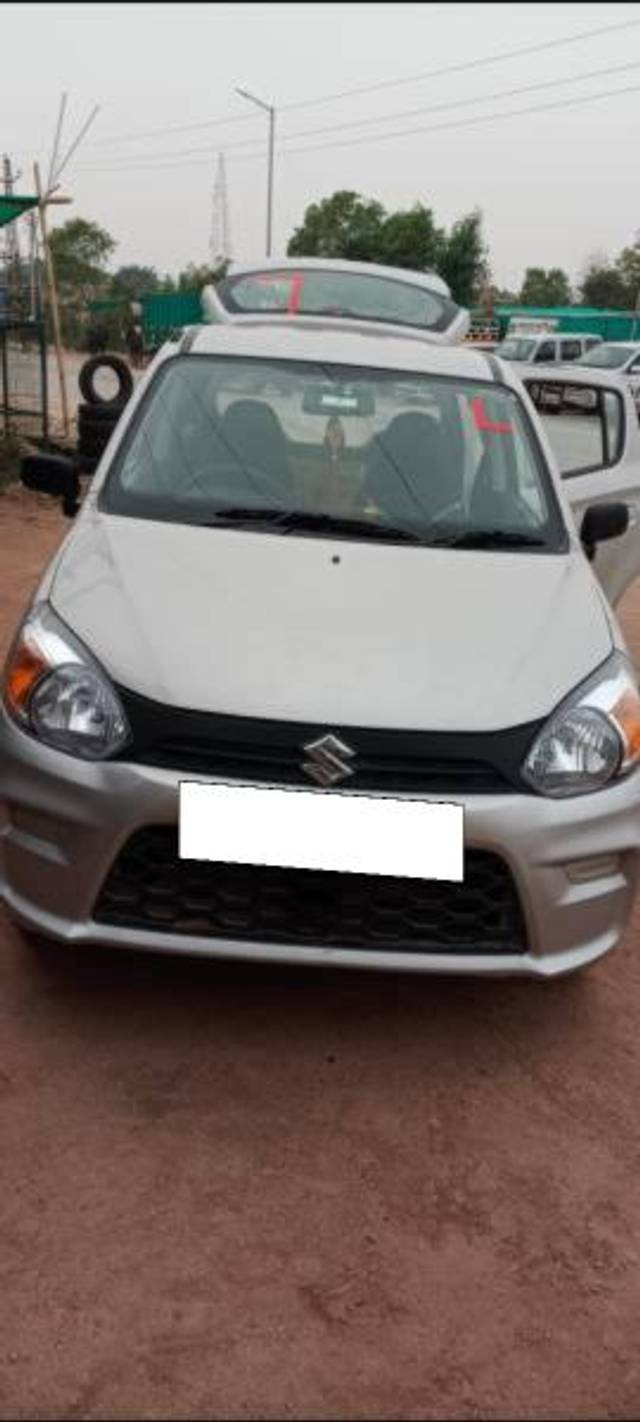 https://images10.gaadi.com/usedcar_image/4343733/original/processed_2e4ec5c8-33f4-498b-892f-857fe1c06053.jpg?imwidth=6402