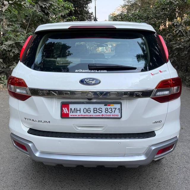 https://images10.gaadi.com/usedcar_image/4343805/original/processed_63b72c2e58b3313deb3b8f09c04fd0eb.jpg?imwidth=6402