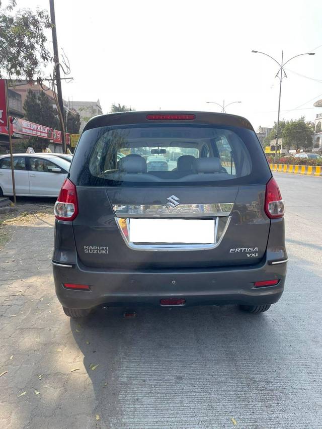 https://images10.gaadi.com/usedcar_image/4343835/original/processed_ff3b813e2292cb0defd74dba6d317307.jpg?imwidth=6401