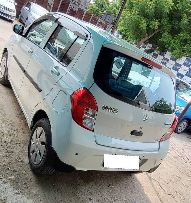 https://images10.gaadi.com/usedcar_image/4343887/original/processed_a4ee70627b8e783e9ad422e82d38e064.jpg?imwidth=6401