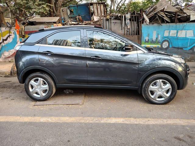 https://images10.gaadi.com/usedcar_image/4343888/original/processed_1fa9786776c571c644a4ec7824c38301.jpg?imwidth=6401