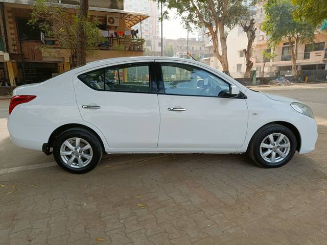 https://images10.gaadi.com/usedcar_image/4343902/original/9cf7487c56bbda7442b1e82a003dfe94.jpg?imwidth=6401