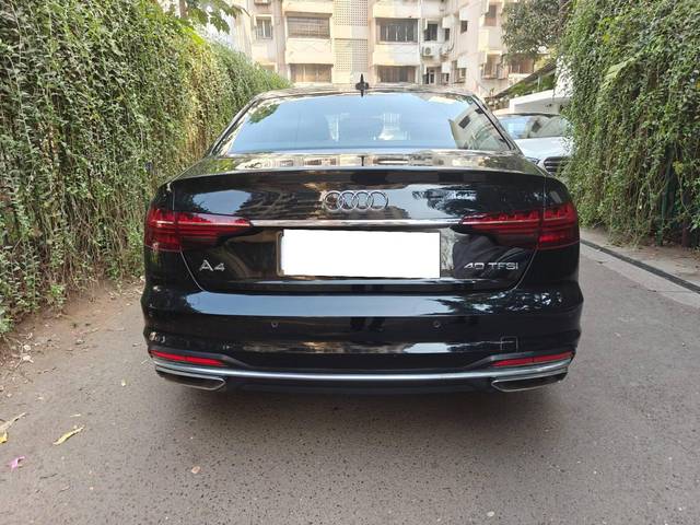 https://images10.gaadi.com/usedcar_image/4343968/original/processed_e86ffd45b66206b0776e6c8a77bb3eff.jpeg?imwidth=6401