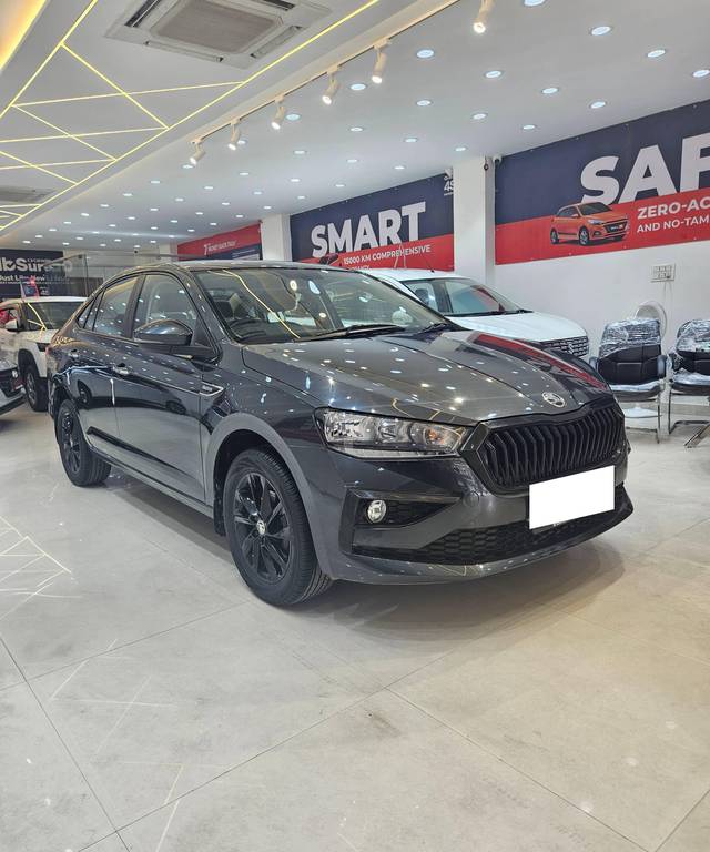 https://images10.gaadi.com/usedcar_image/4344028/original/processed_3d11102e5c97fd5d8b0449ac91c314ee.jpg?imwidth=6400