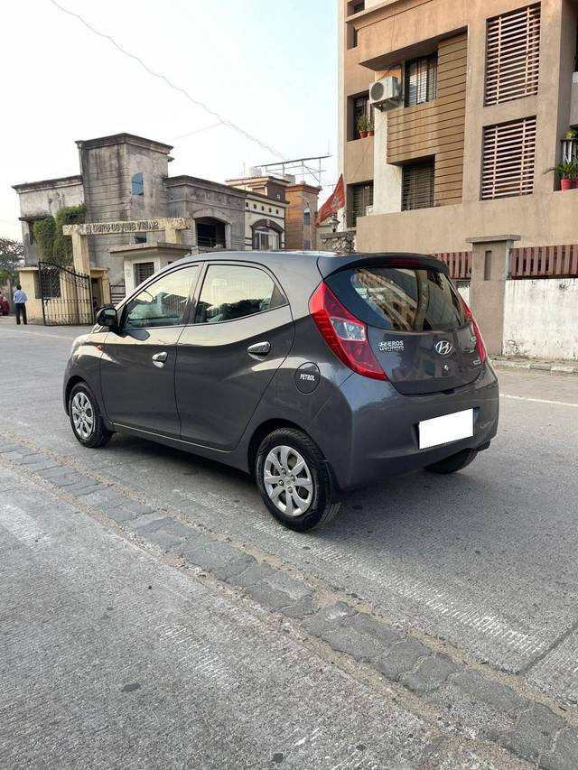 https://images10.gaadi.com/usedcar_image/4344055/original/processed_ab617b30009c417df0e0d60e0d9da2a6.jpg?imwidth=6402