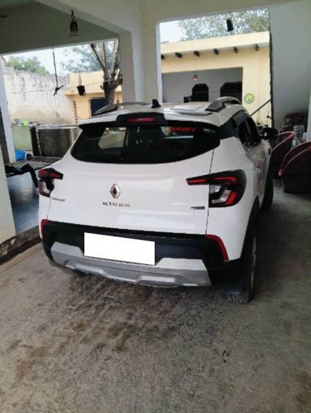 https://images10.gaadi.com/usedcar_image/4344074/original/processed_c993acee-6c3a-4ed8-a1b6-5d7bbd6e01db.jpg?imwidth=6400