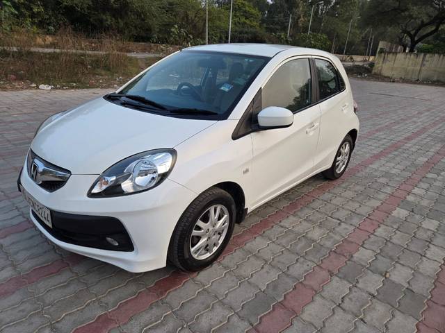 https://images10.gaadi.com/usedcar_image/4344075/original/3150364b76de138c57f3c8f8c8edc097.jpg?imwidth=6400