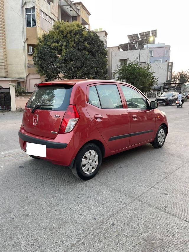 https://images10.gaadi.com/usedcar_image/4344183/original/processed_56425542e00a59b0e06bf7f5e61cfd15.jpg?imwidth=6401