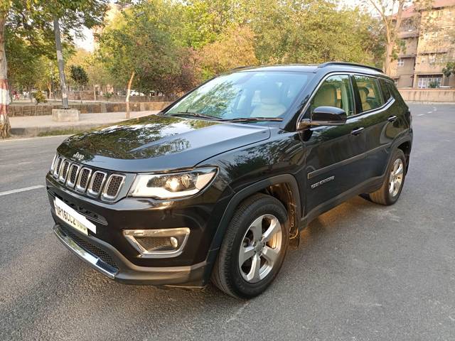 https://images10.gaadi.com/usedcar_image/4344306/original/processed_09261a4bd84cc4dfdf4809e605ea9653.jpg?imwidth=6402