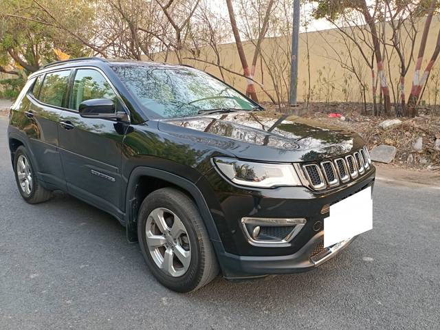 https://images10.gaadi.com/usedcar_image/4344306/original/processed_f9428f2ab03ff1f7c8bd924e6603e71b.jpg?imwidth=6400