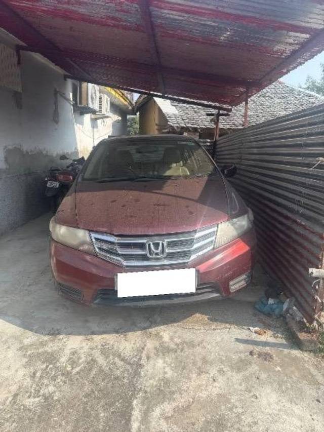 https://images10.gaadi.com/usedcar_image/4344320/original/processed_feb85a5e-d102-4c99-bdf6-b1a253f519fc.jpg?imwidth=6400