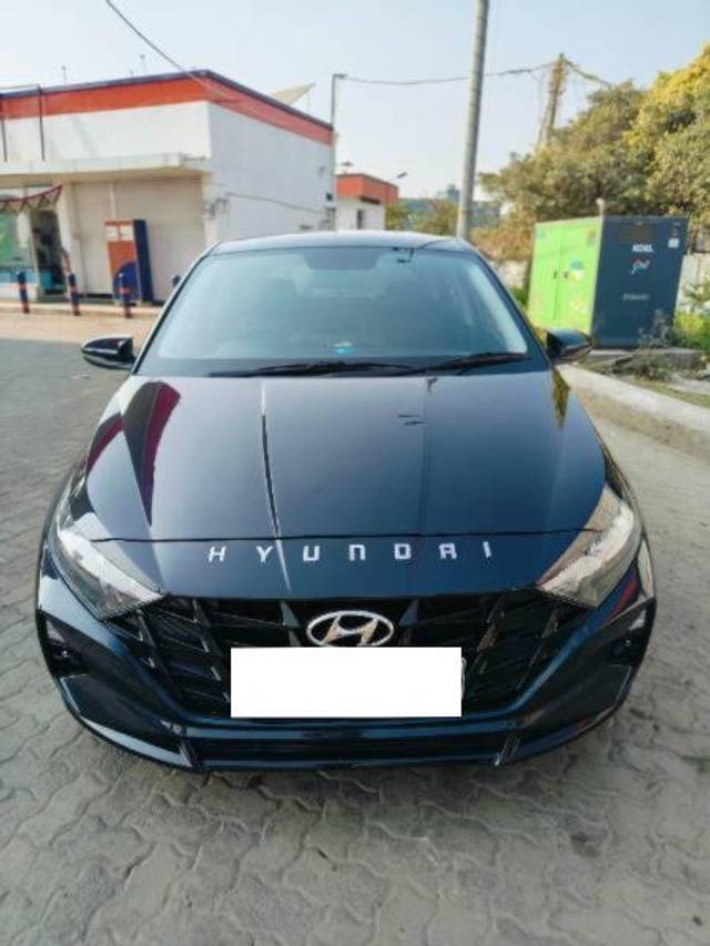 https://images10.gaadi.com/usedcar_image/4344372/original/processed_384728a1-d82b-44d2-a087-23228a19b856.jpg?imwidth=6400