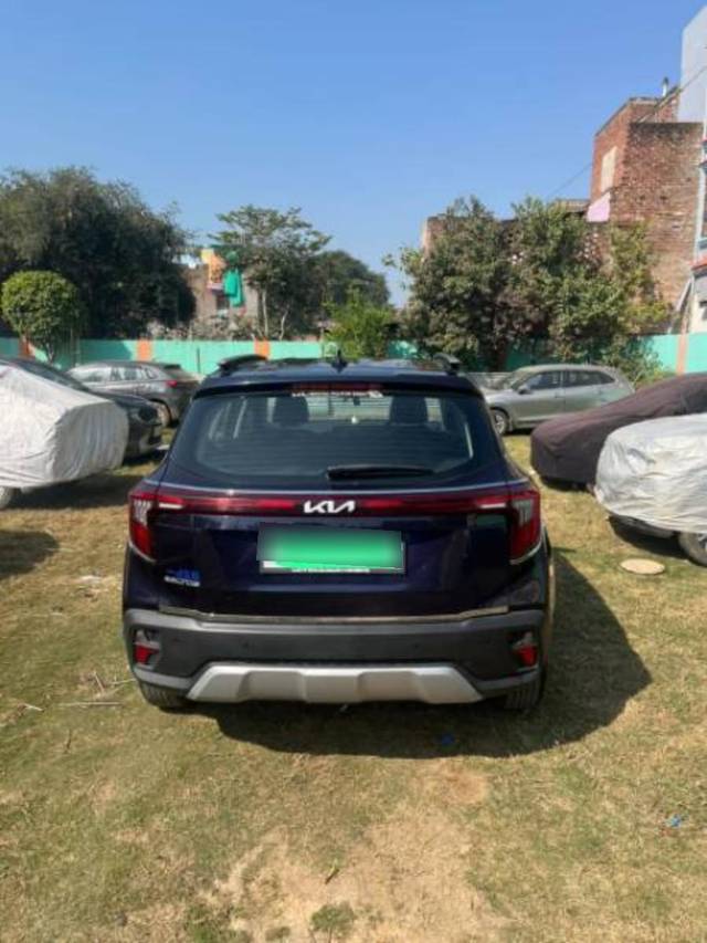 https://images10.gaadi.com/usedcar_image/4344501/original/processed_9babc71e-9c94-455e-9eb7-c3c692a7d378.jpg?imwidth=6402