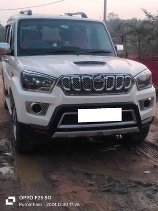 Mahindra Scorpio 2014-2022 Mahindra Scorpio S5 BSIV