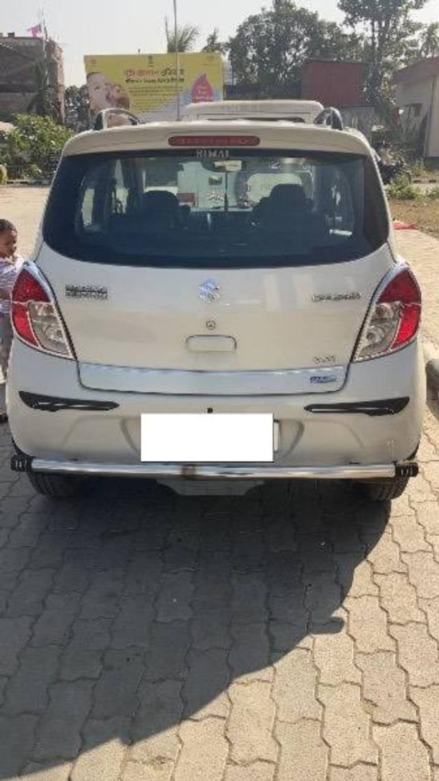 https://images10.gaadi.com/usedcar_image/4344536/original/processed_82c353e1-b26e-4e28-9c47-8f0adf7cb7c1.jpeg?imwidth=6402