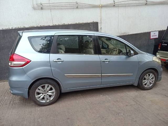 https://images10.gaadi.com/usedcar_image/4344571/original/94d9fb18b4e7a744fa1bc3a79bdb201f.jpg?imwidth=6401