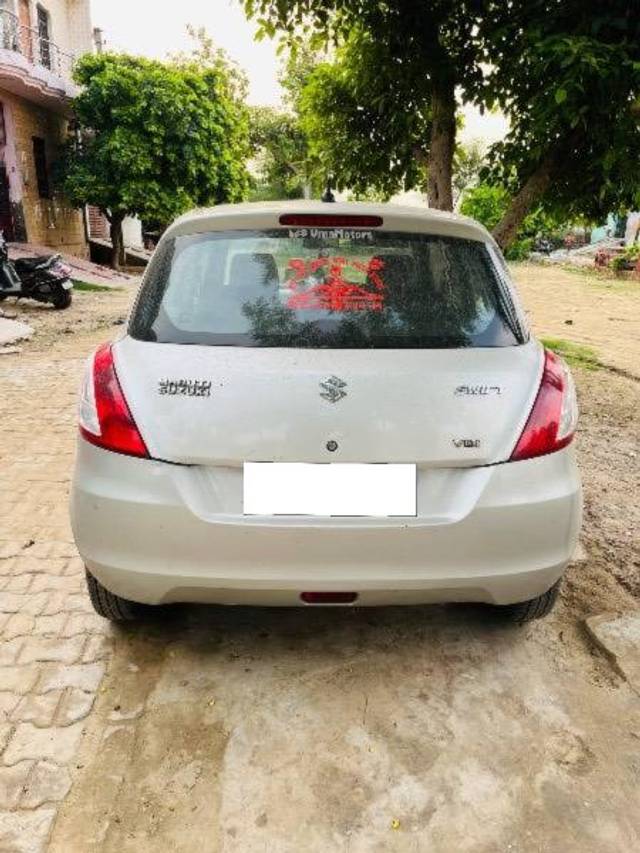 https://images10.gaadi.com/usedcar_image/4344601/original/processed_6d18a349-a5d6-4d93-8567-525f7251fa0e.jpeg?imwidth=6402