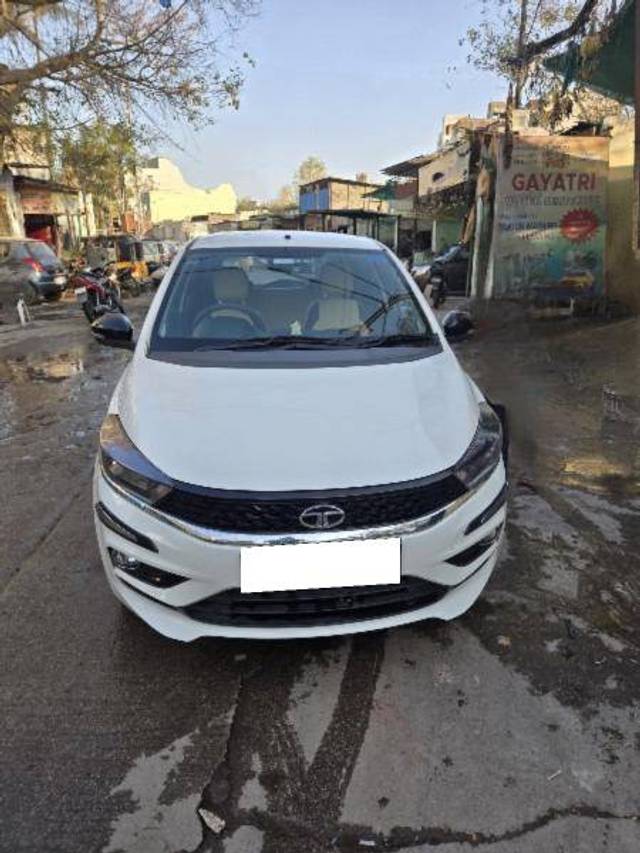 https://images10.gaadi.com/usedcar_image/4344645/original/29c90629213b047c6e48f9c06deb06e9.jpeg?imwidth=6400