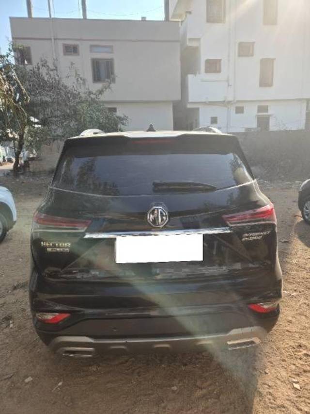 https://images10.gaadi.com/usedcar_image/4344663/original/processed_10a7bcd8-3d3a-43a3-a002-b1078235c488.jpg?imwidth=6401