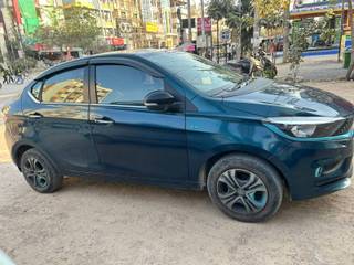 Tata Tigor EV 2021-2022 Tata Tigor EV XZ Plus Dual Tone