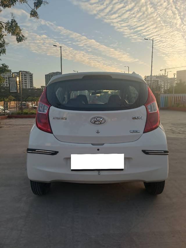 https://images10.gaadi.com/usedcar_image/4344731/original/processed_17cf6d1b0b9dd4ef68b100dc9be7f846.jpg?imwidth=6402