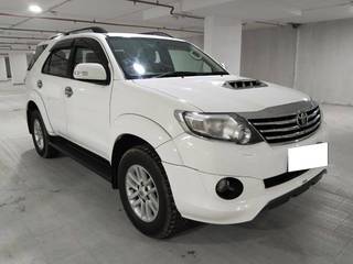 Toyota Fortuner 2011-2016 Toyota Fortuner 4x2 AT