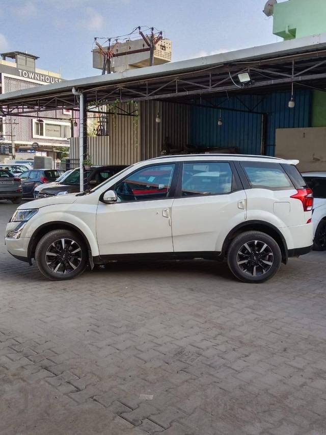 https://images10.gaadi.com/usedcar_image/4344955/original/processed_8d3763c17626405670b6336607de5c6c.jpg?imwidth=6402