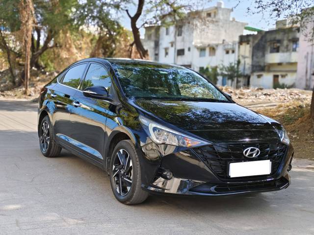 https://images10.gaadi.com/usedcar_image/4344983/original/processed_bdd163461c00eee33abf80b9f81ad390.jpg?imwidth=6400