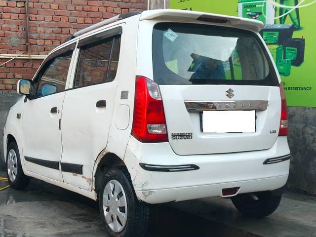 https://images10.gaadi.com/usedcar_image/4345004/original/processed_e8c9966f-0804-48c8-829c-2cd2d12e7f31.jpg?imwidth=6402