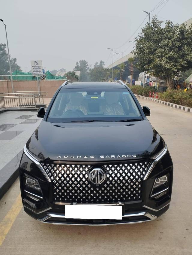 https://images10.gaadi.com/usedcar_image/4345025/original/processed_5f14a3edcbc81fd597bccf8f87e31660.jpg?imwidth=6400