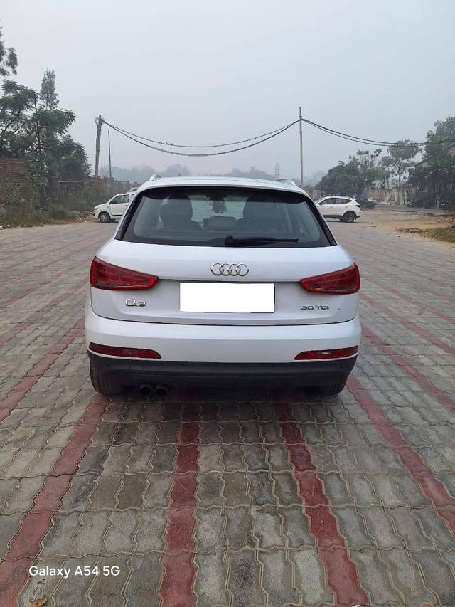 https://images10.gaadi.com/usedcar_image/4345035/original/processed_84ba1337f3e58a83408e01a0b58c7529.jpg?imwidth=6401