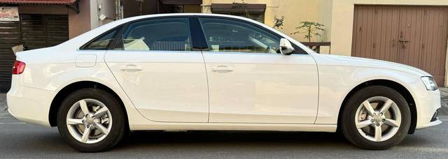 https://images10.gaadi.com/usedcar_image/4345037/original/processed_15f71dac853f3e69d192db8031a71ae0.jpg?imwidth=6401