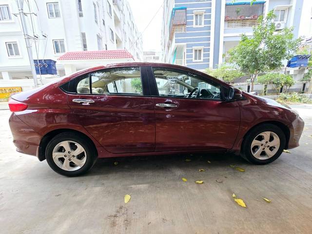 https://images10.gaadi.com/usedcar_image/4345064/original/processed_8730747239b69e25aa99fee8863f235f.jpg?imwidth=6401