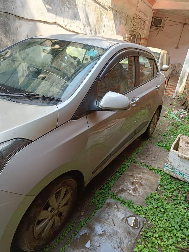 https://images10.gaadi.com/usedcar_image/4345070/original/processed_cb9ea490-8743-4653-9d8e-c9479bd2b64b.jpg?imwidth=6400