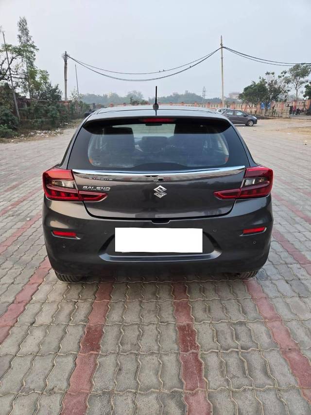 https://images10.gaadi.com/usedcar_image/4345087/original/processed_0ab93c634e3d8de433e4159fb655b6ea.jpg?imwidth=6402