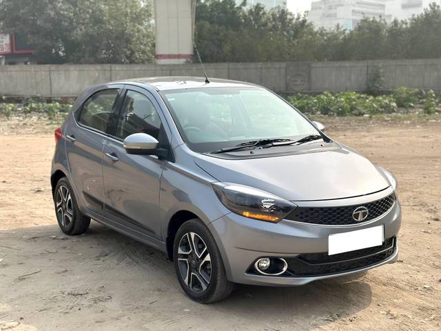 https://images10.gaadi.com/usedcar_image/4345088/original/processed_d59e84b908753731e7944947400fa1d3.jpeg?imwidth=6400