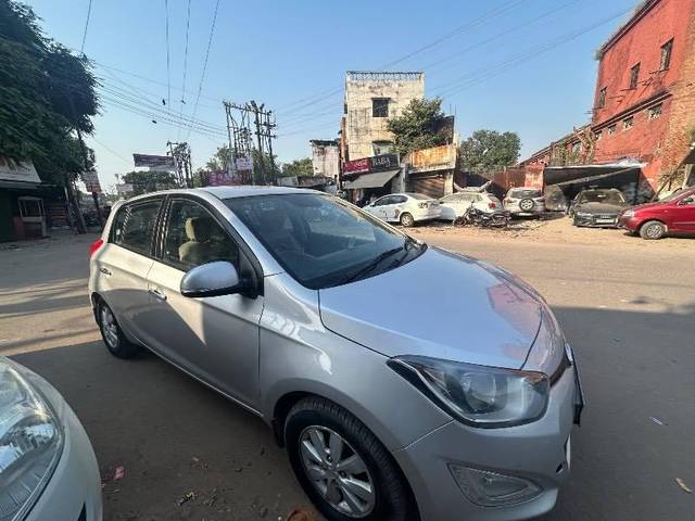 https://images10.gaadi.com/usedcar_image/4345106/original/processed_c5868d21-bc10-46e3-8932-1bfcbc66cdad.jpeg?imwidth=6400