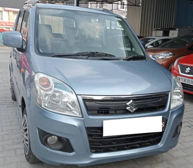 https://images10.gaadi.com/usedcar_image/4345134/original/processed_d27ae2fd4fd35f2518c9703ce5fc988a.jpg?imwidth=6400