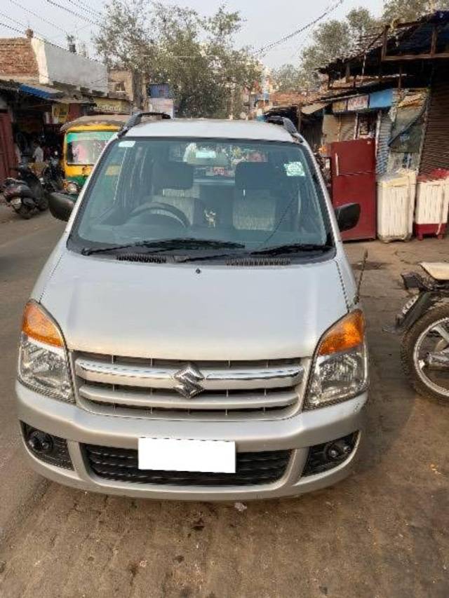 https://images10.gaadi.com/usedcar_image/4345208/original/processed_0e76283f-2c3b-4497-b4a2-3bdd756c4ce8.jpeg?imwidth=6400