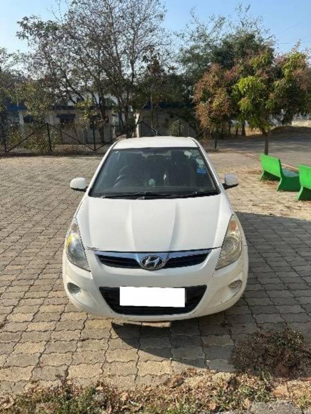 https://images10.gaadi.com/usedcar_image/4345261/original/processed_089d7fdc-b583-42b1-92bd-603639f03c9d.jpeg?imwidth=6400