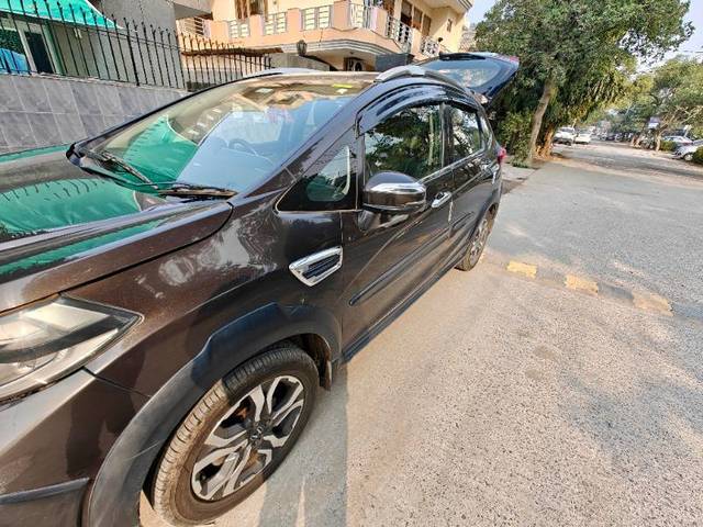 https://images10.gaadi.com/usedcar_image/4345266/original/92bd6bfe1e0c88dfa68d480d556e929b.jpg?imwidth=6402