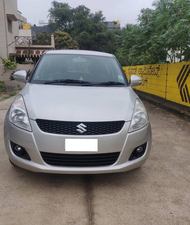 https://images10.gaadi.com/usedcar_image/4345287/original/processed_7f9be17c74510c6db7c01ee79f88257c.jpg?imwidth=6400