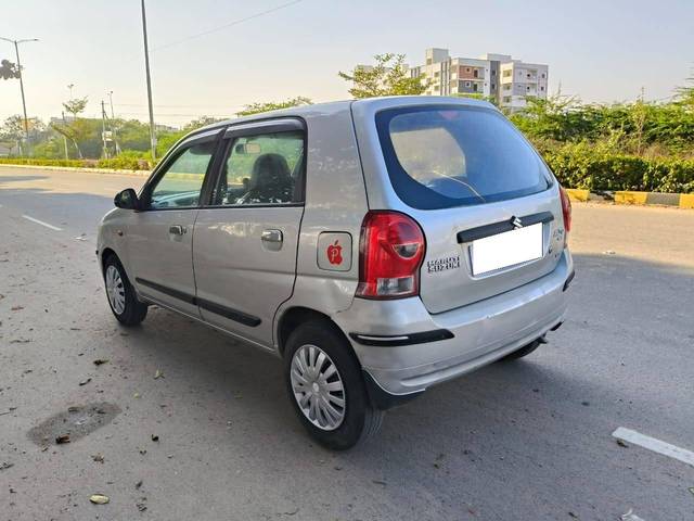 https://images10.gaadi.com/usedcar_image/4345295/original/processed_964564137df5f195f97546ed6fe040ba.jpg?imwidth=6402