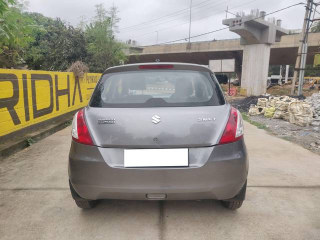 https://images10.gaadi.com/usedcar_image/4345304/original/processed_74015e8d59cc9e40d3e6f2de1e7600aa.jpg?imwidth=6401