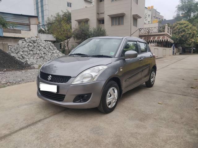 https://images10.gaadi.com/usedcar_image/4345304/original/processed_ef6eae867fc4adae6cab5322d0d92a3e.jpg?imwidth=6402