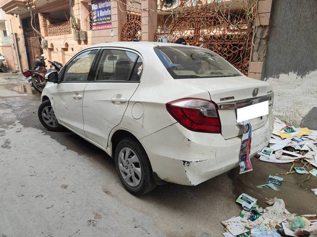 https://images10.gaadi.com/usedcar_image/4345329/original/processed_9e722040-6f52-4280-8645-56fdcf410745.jpg?imwidth=6400