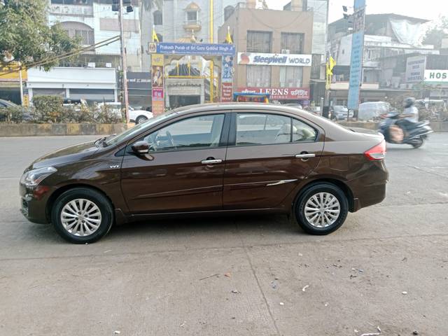 https://images10.gaadi.com/usedcar_image/4345347/original/processed_3b30bfe9794ea7c8f3b13930c5c98020.jpg?imwidth=6402